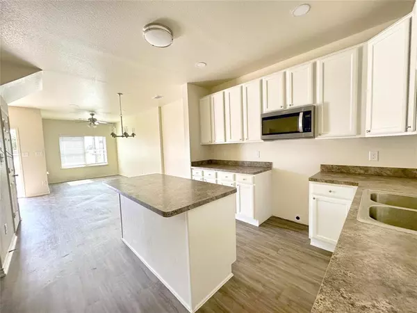 Fort Worth, TX 76110,1703 St Louis Avenue
