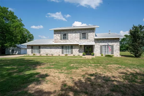 Paris, TX 75462,374 County Road 42530