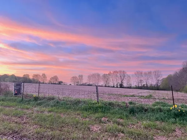 Rideau Lakes, ON K0E 1G0,00 County Road 8 RD