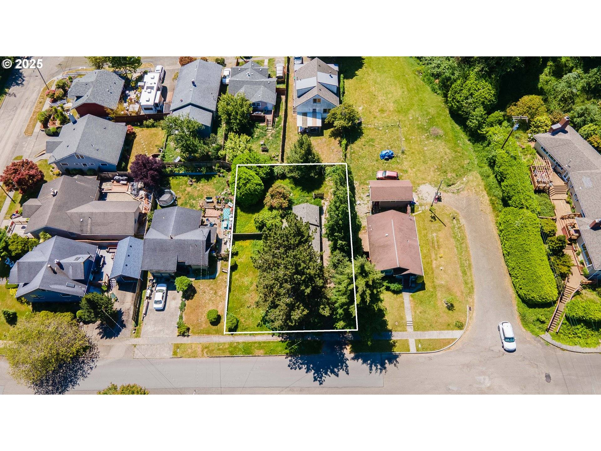 Coos Bay, OR 97420,1173 PARK AVE