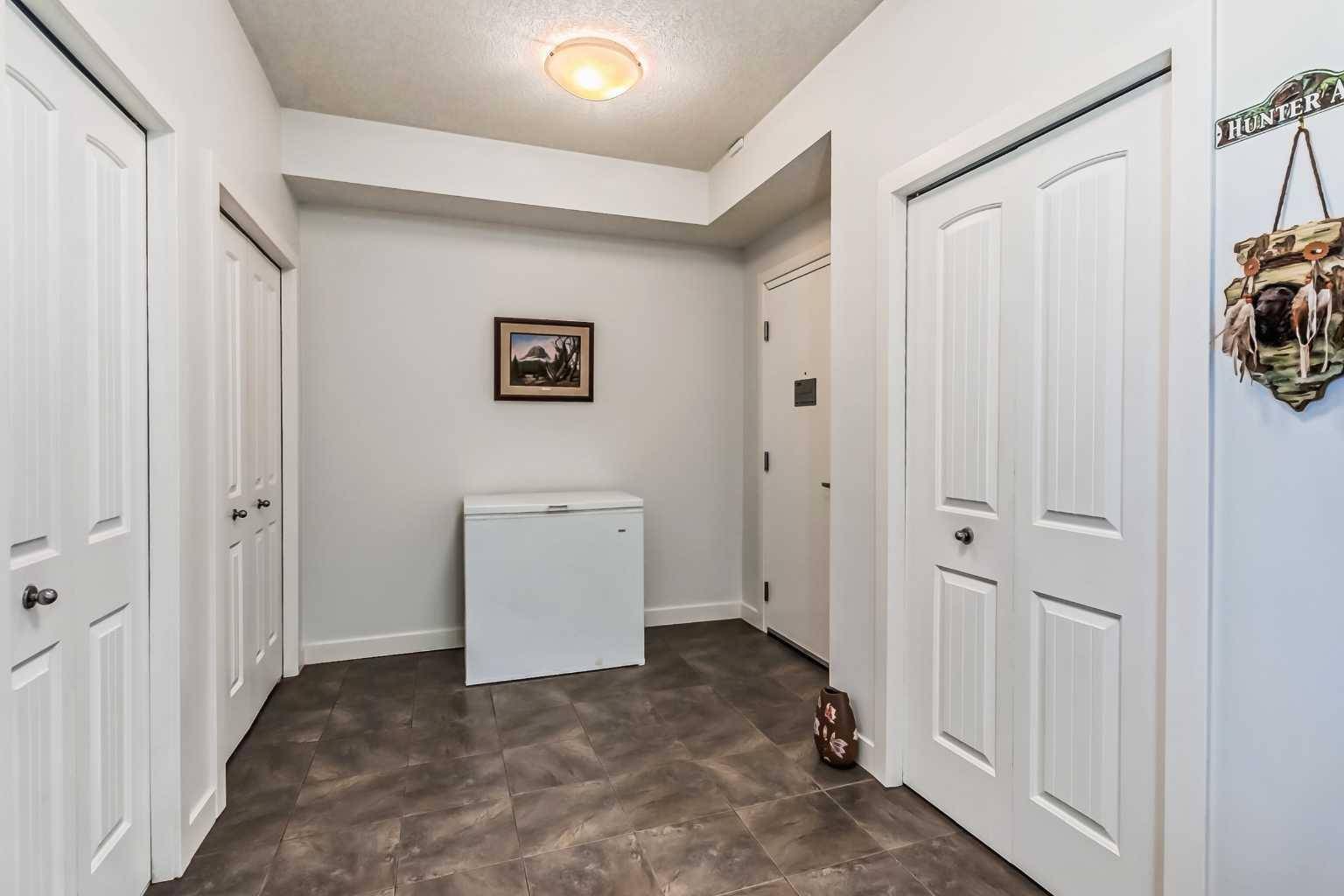 Strathmore, AB T1P0C3,1005A Westmount DR #113