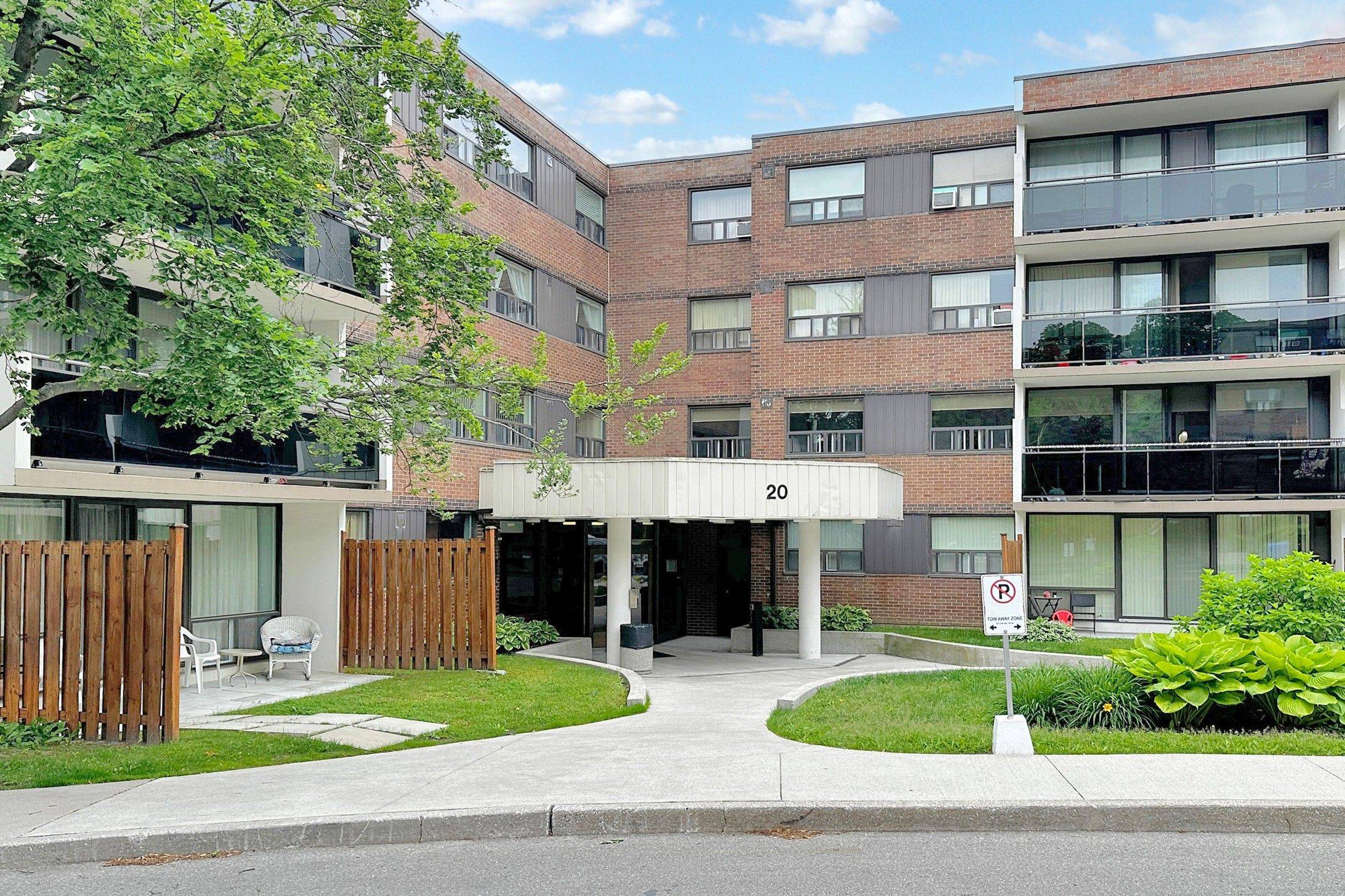 Toronto C13, ON M4A 2R2,20 Sunrise AVE #102