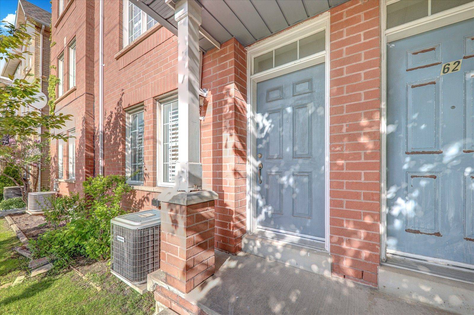 Toronto E08, ON M1J 3P3,2758 Eglinton AVE E #63