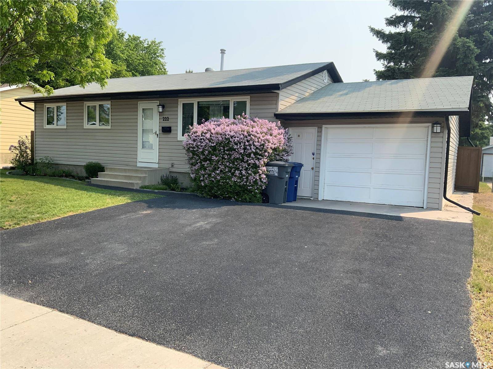 222 Shea CRESCENT, Saskatoon, SK S7L 5M3