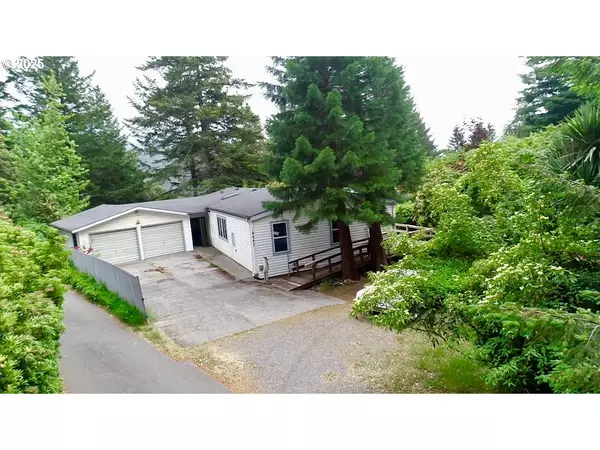 18987 PACIFIC CREST DR, Brookings, OR 97415