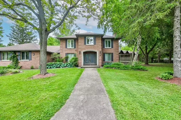 Hamilton, ON L0R 1K0,10 Karendale CRES