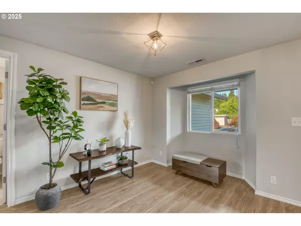 Milwaukie, OR 97222,10477 SE 53RD PL