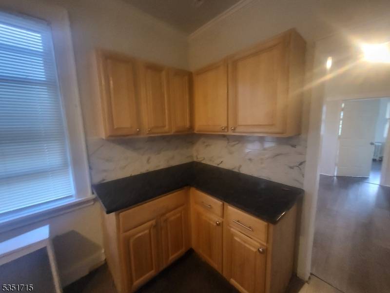 Linden City, NJ 07036,704 Chandler Ave