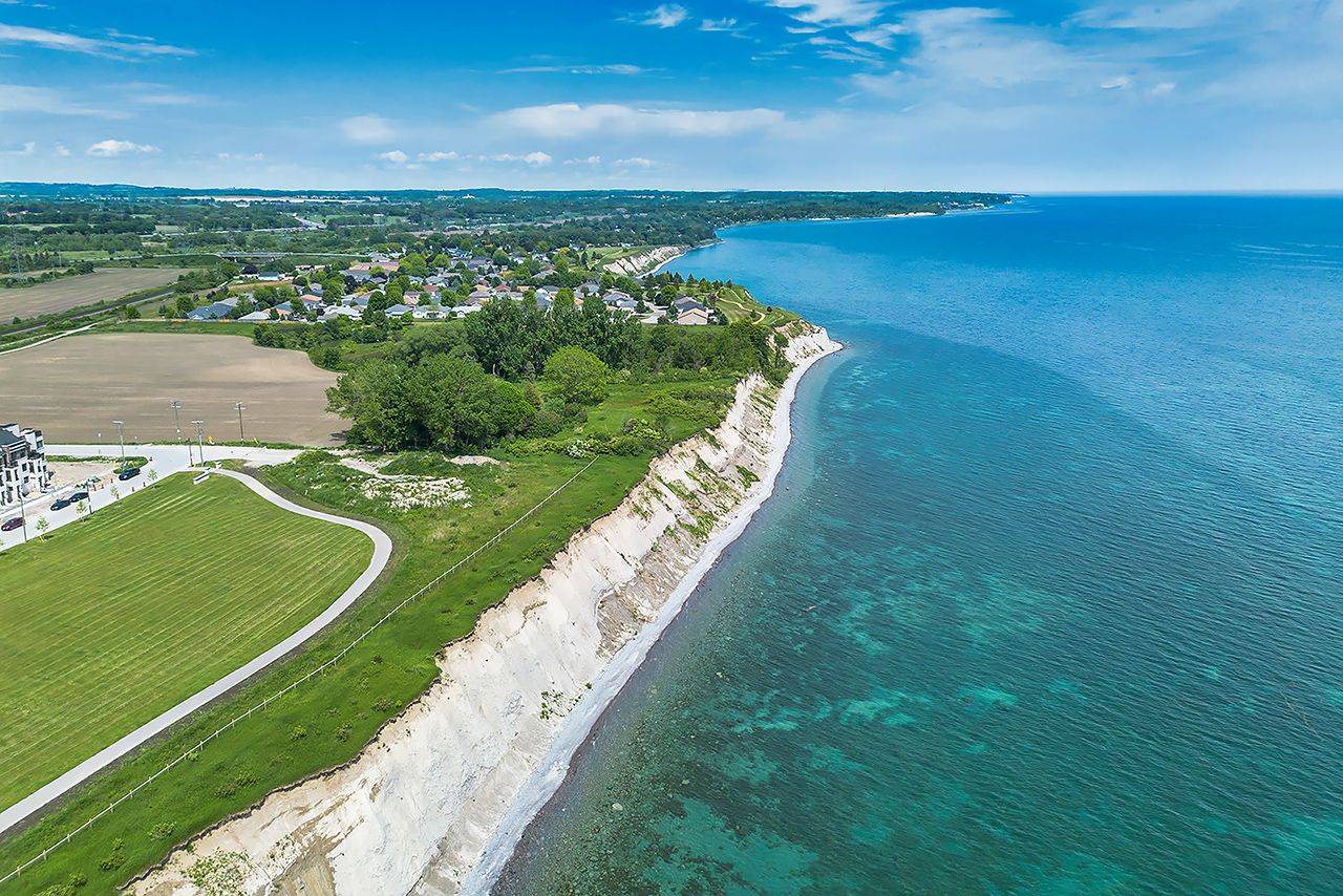 Clarington, ON L1C 7G1,26B Lookout DR