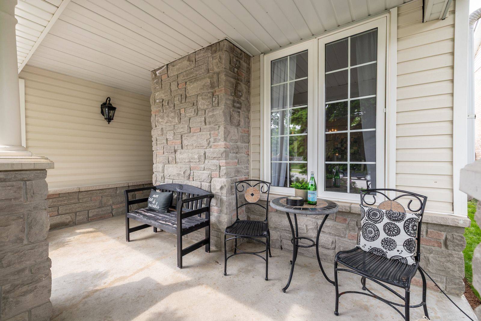 Whitby, ON L1M 2G2,80 Darius Harns DR