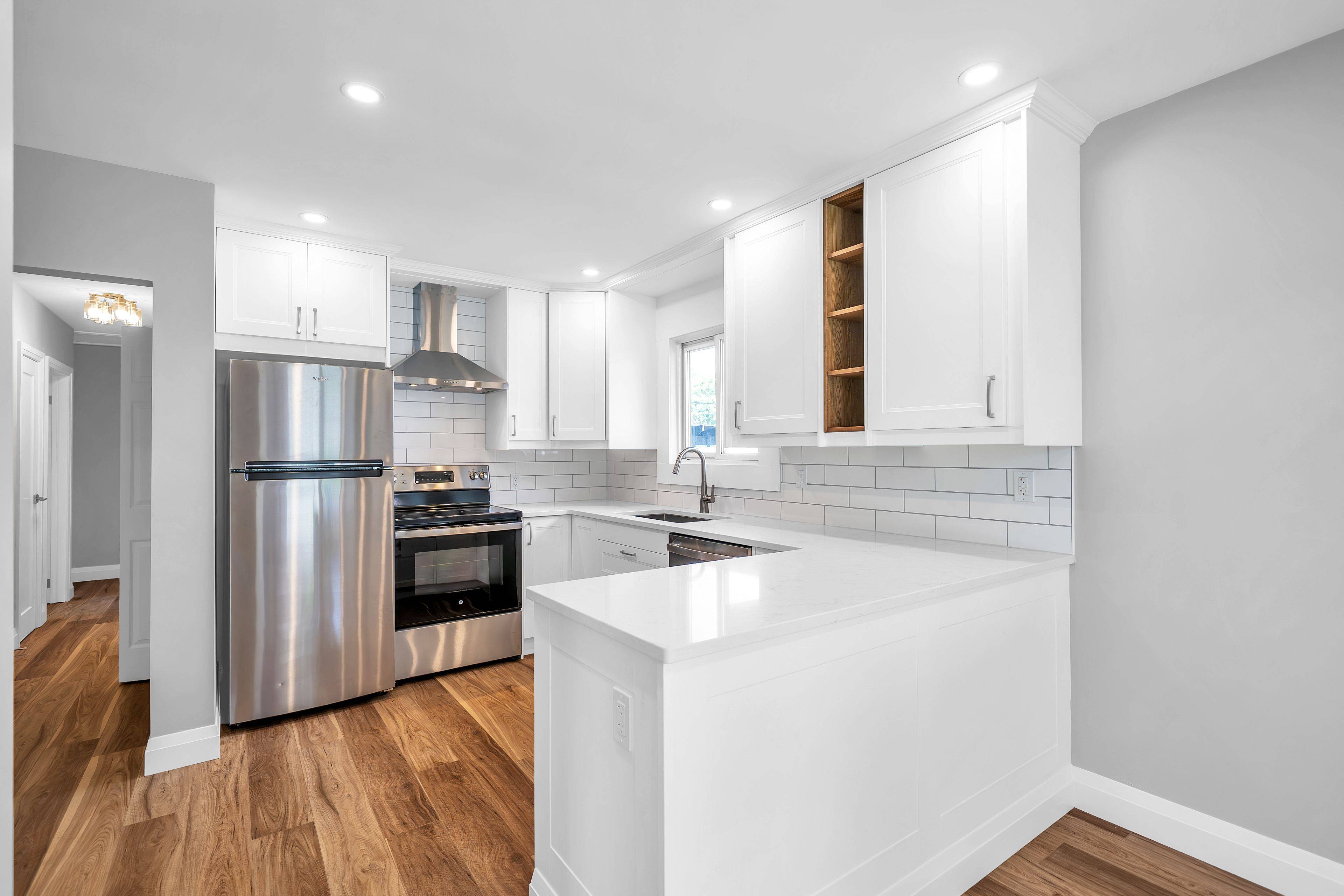 Oshawa, ON L1G 3N3,80 Byng AVE #Upper