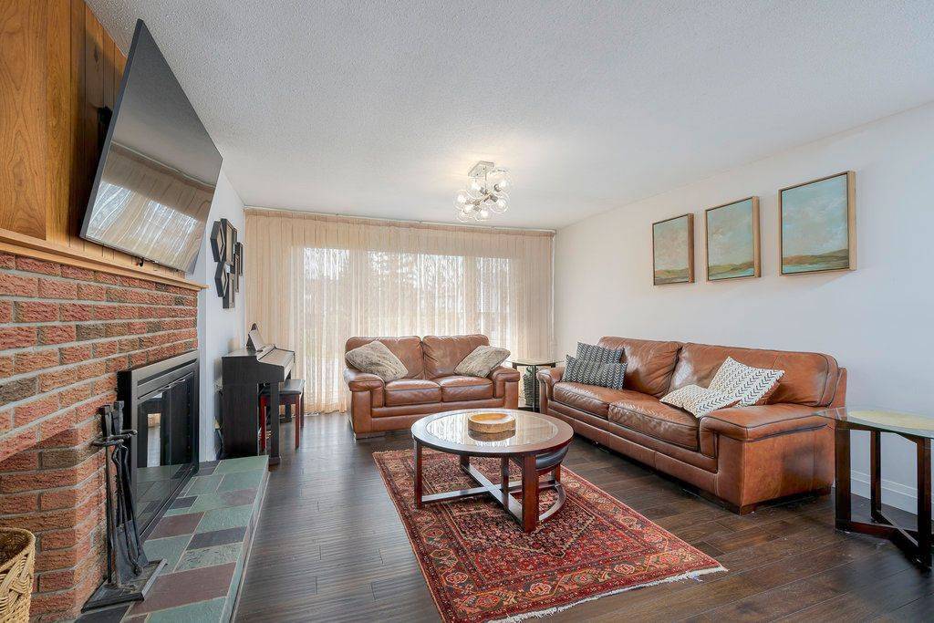 South Of Baseline To Knoxdale, ON K2G 0S1,31 Ashgrove CRES