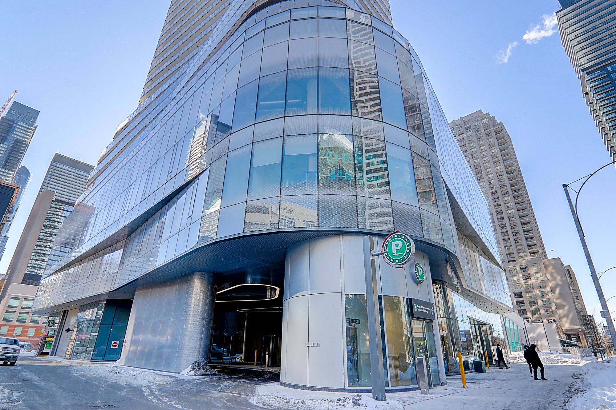 Toronto C01, ON M4Y 1E8,11 Wellesley ST W #2103