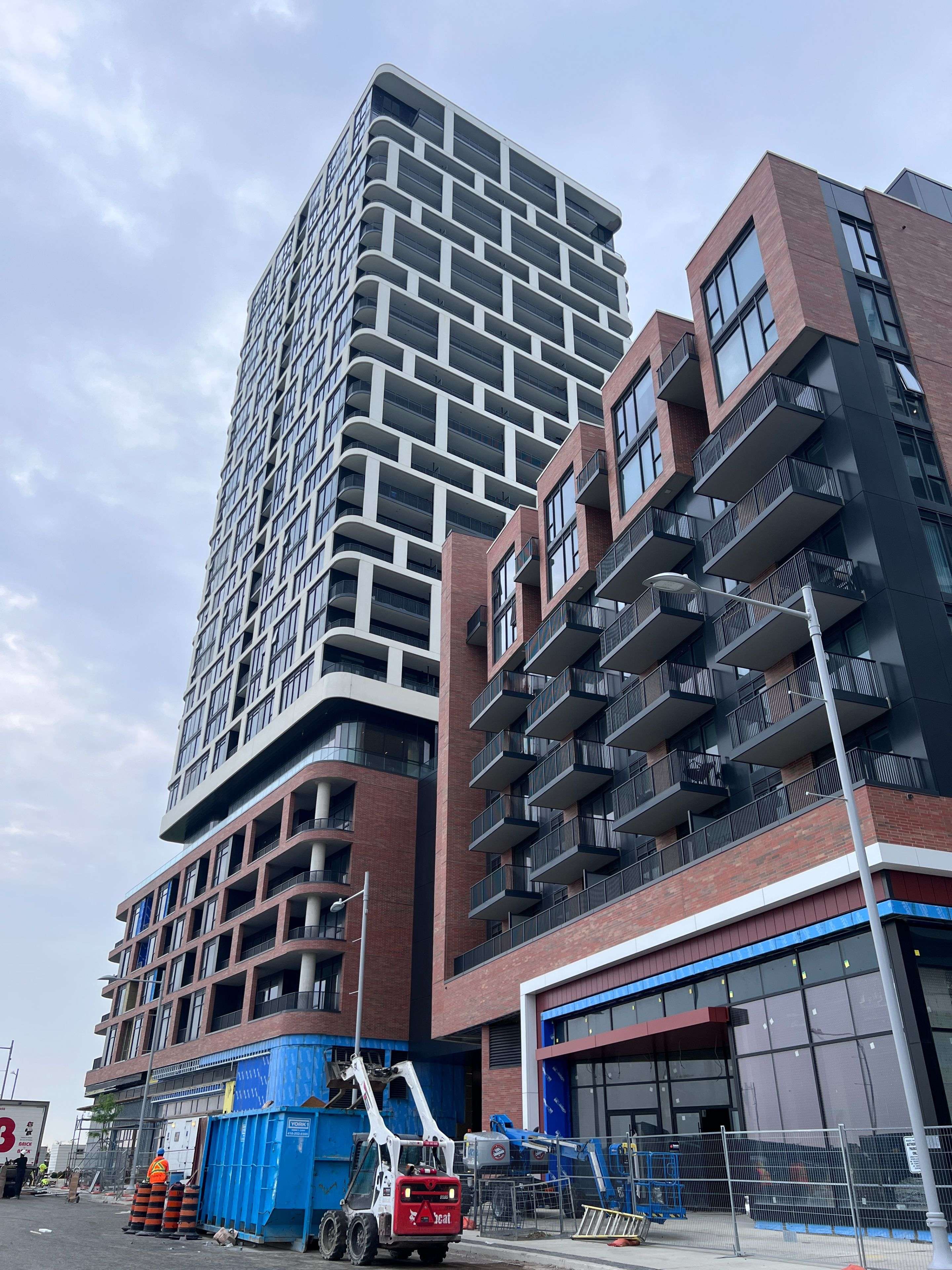56 Andre de Grasse ST #1619, Markham, ON L6G 0H9