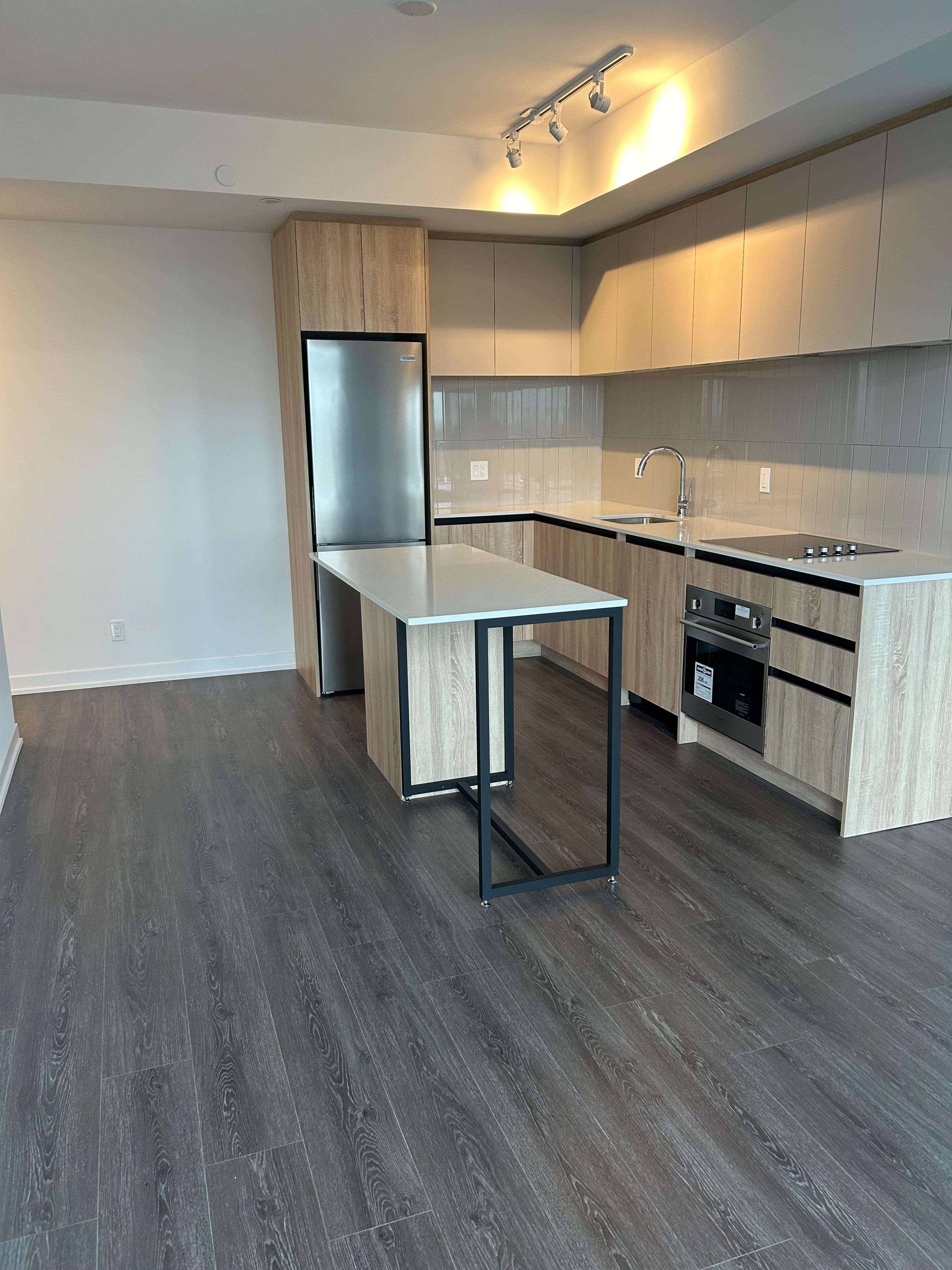 Vaughan, ON L4J 0L4,7950 Bathurst ST #2101