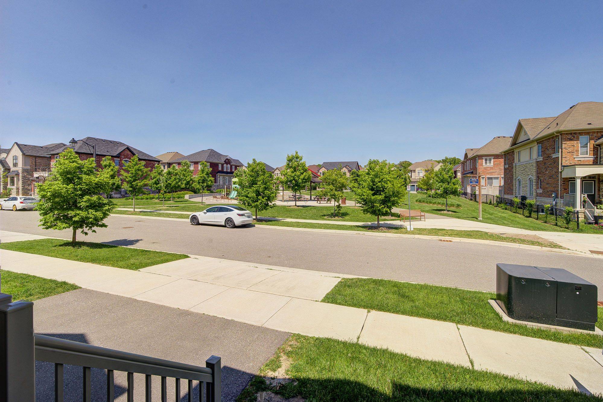 Oakville, ON L6H 0T4,3178 Buttonbush TRL