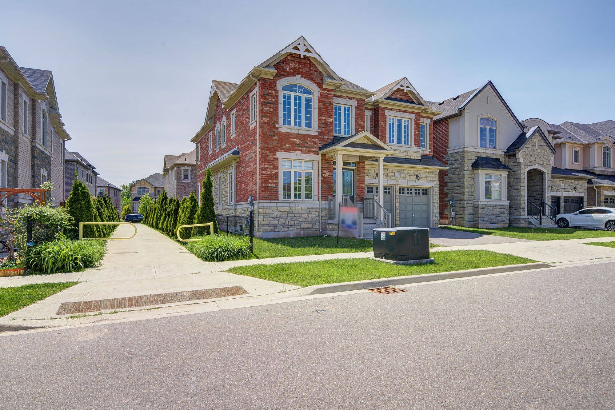 Oakville, ON L6H 0T4,3178 Buttonbush TRL