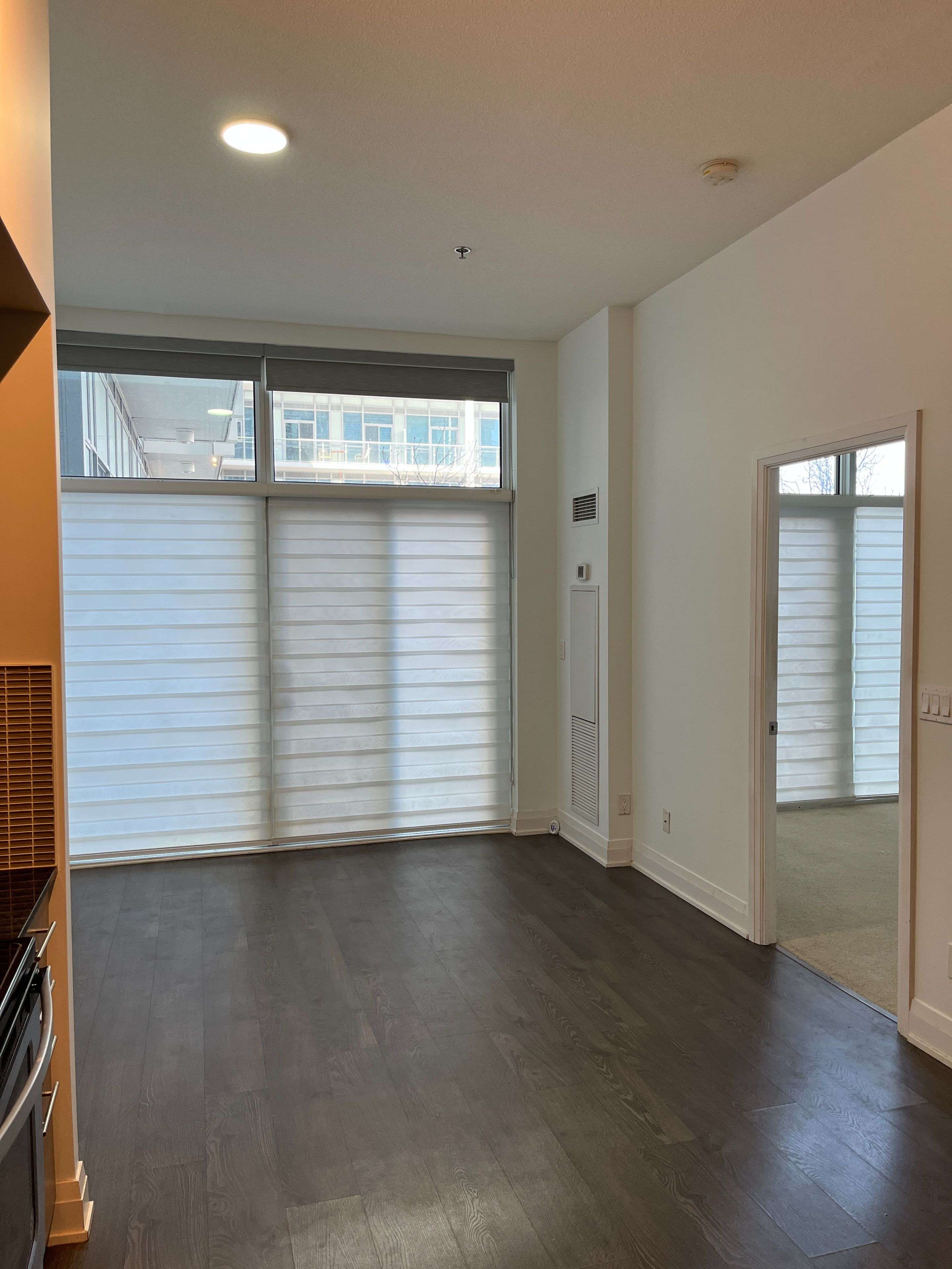 Oakville, ON L6K 3R6,55 Speers RD #105