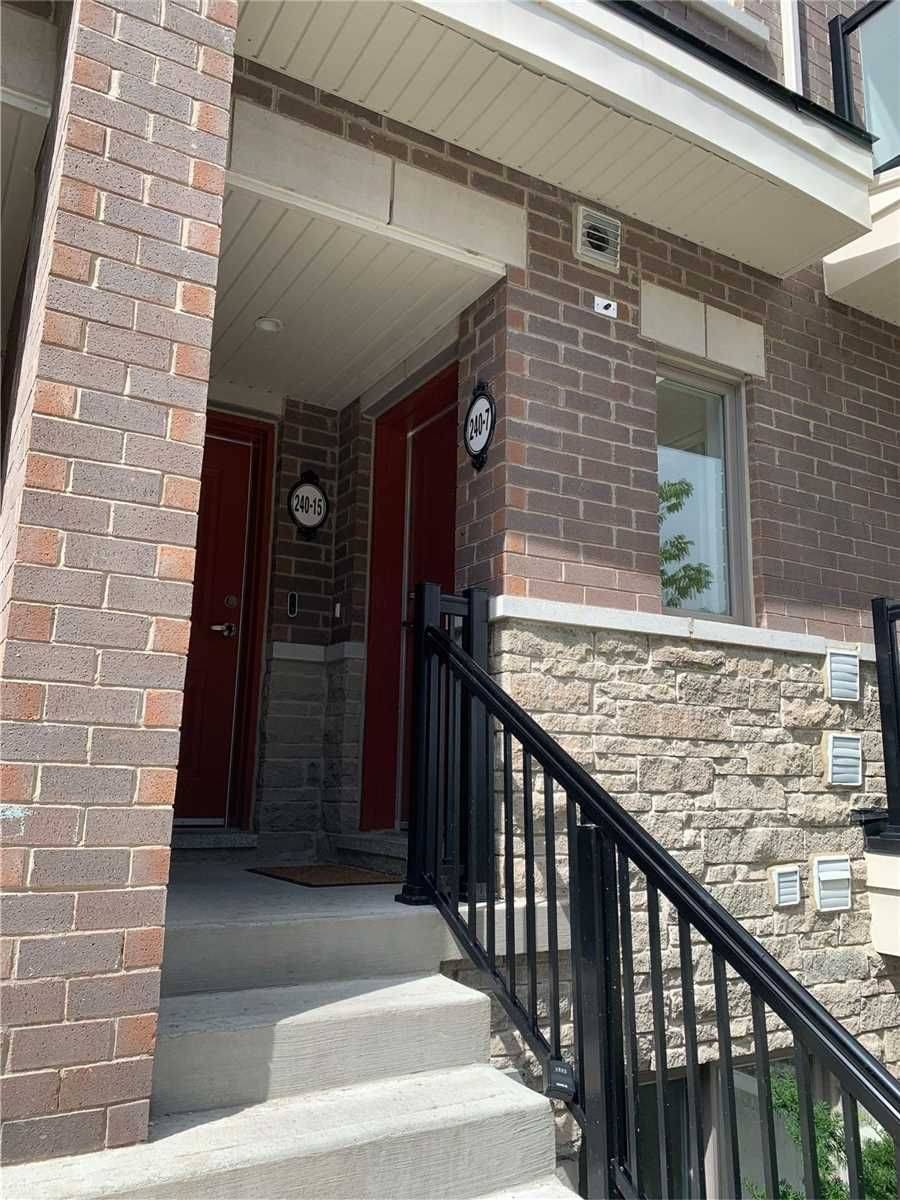 Brampton, ON L7A 5G9,240 Lagerfeld DR #7