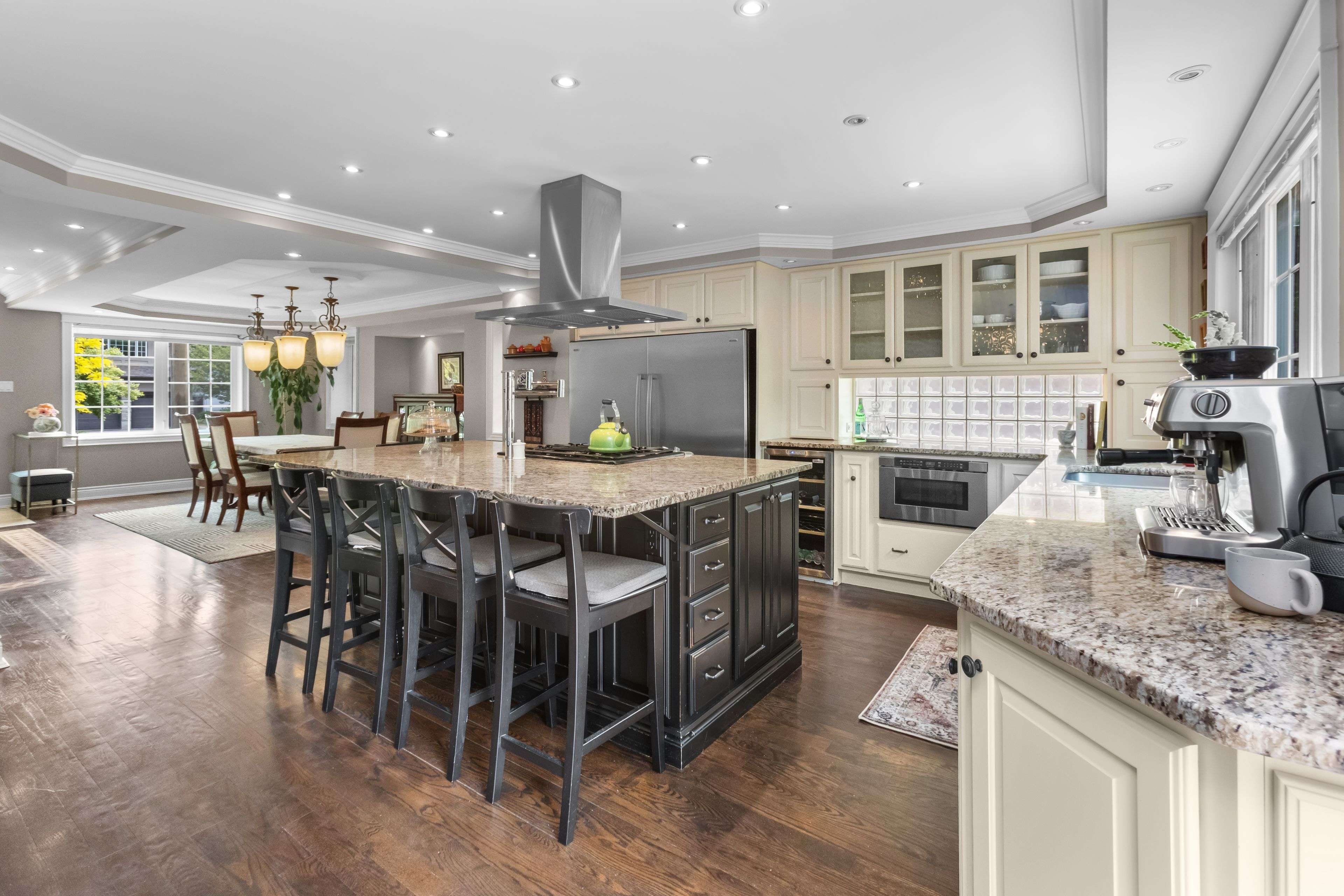 Carlingwood - Westboro And Area, ON K2A 2L4,524 Broadview AVE