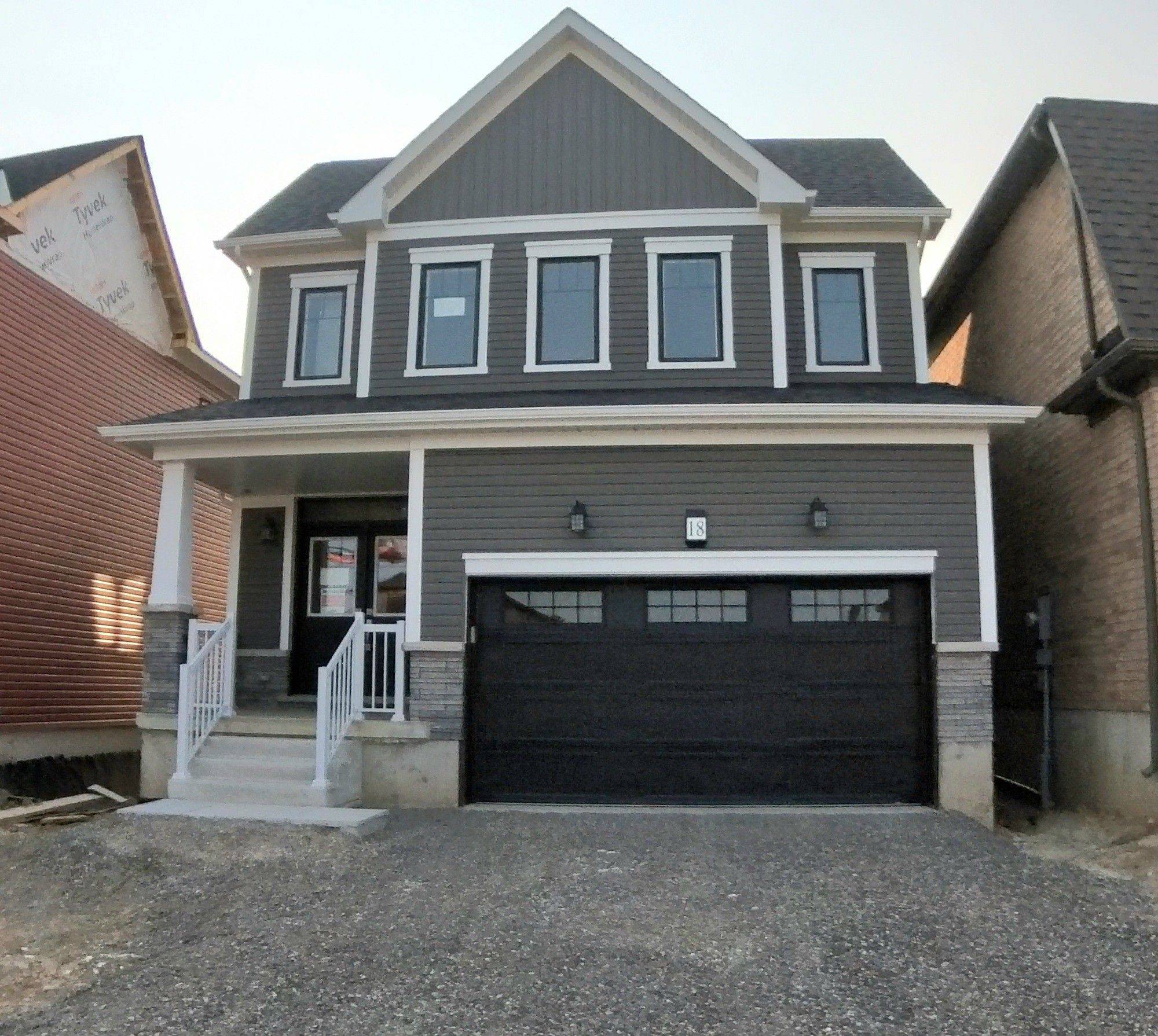 18 Stanley AVE, Haldimand, ON N3W 0J8