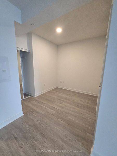 Hamilton, ON L8E 2J8,2782 Barton ST #1102