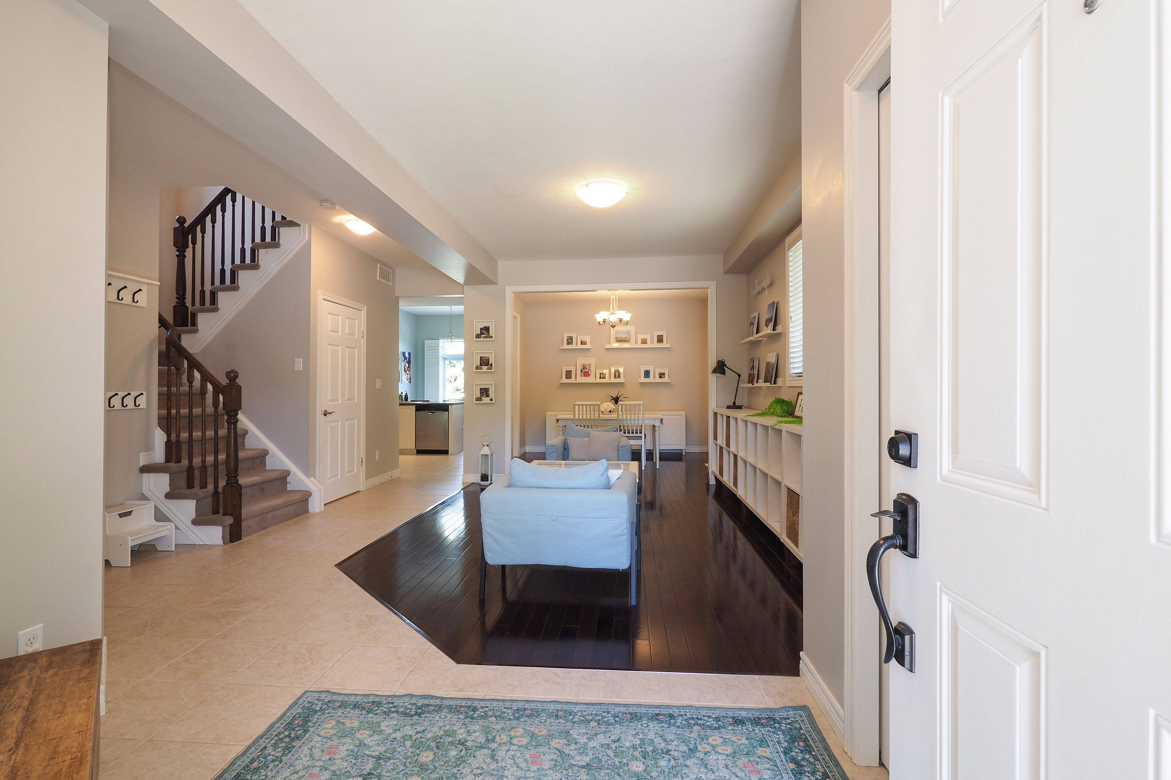 Cambridge, ON N3C 0E4,90 Alderson DR #11