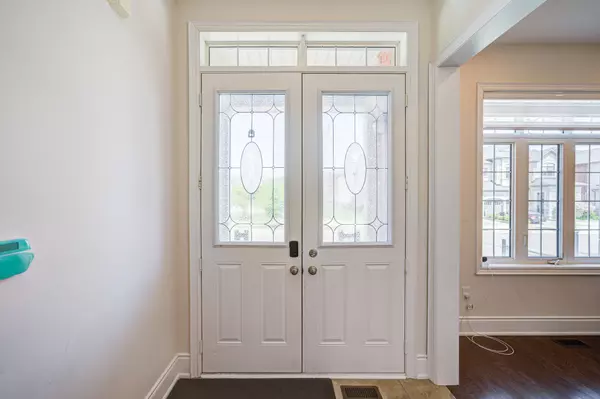 Oakville, ON L6H 0T4,3178 Buttonbush TRL
