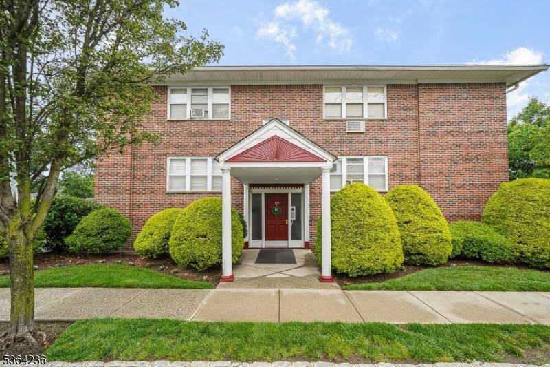 153 Garden Ave, Belleville Twp., NJ 07109