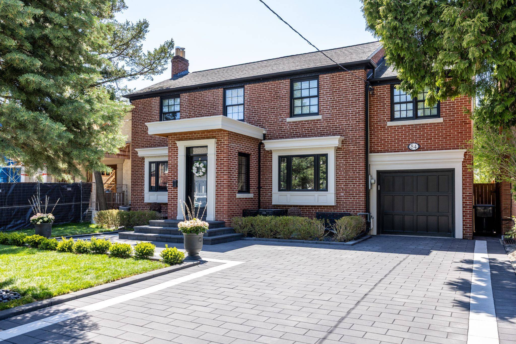 84 Kimbark BLVD, Toronto C04, ON M5N 2Y1