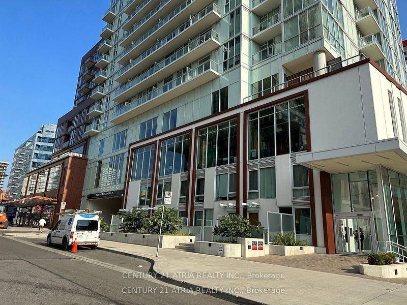 Toronto C03, ON M4R 0A4,33 Helendale AVE #609
