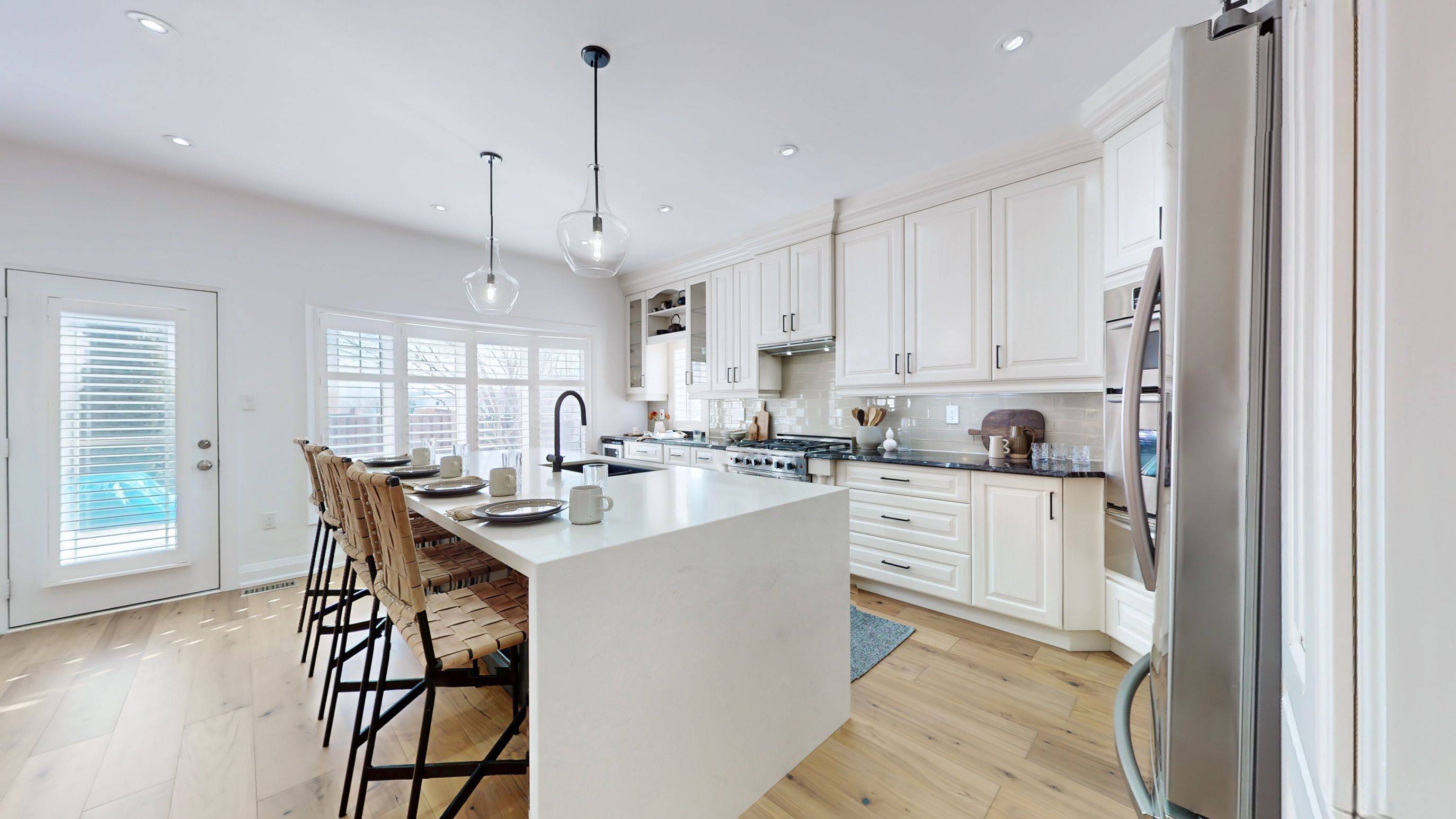 Whitby, ON L1R 0B6,59 ROBERT ATTERSLEY DR E