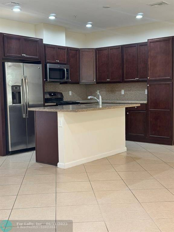 Sunrise, FL 33323,12537 NW 32nd Manor  #12537