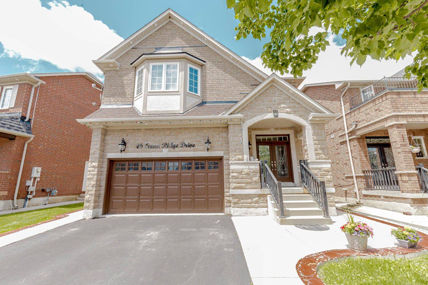 46 Ocean Ridge DR, Brampton, ON L6R 3K5