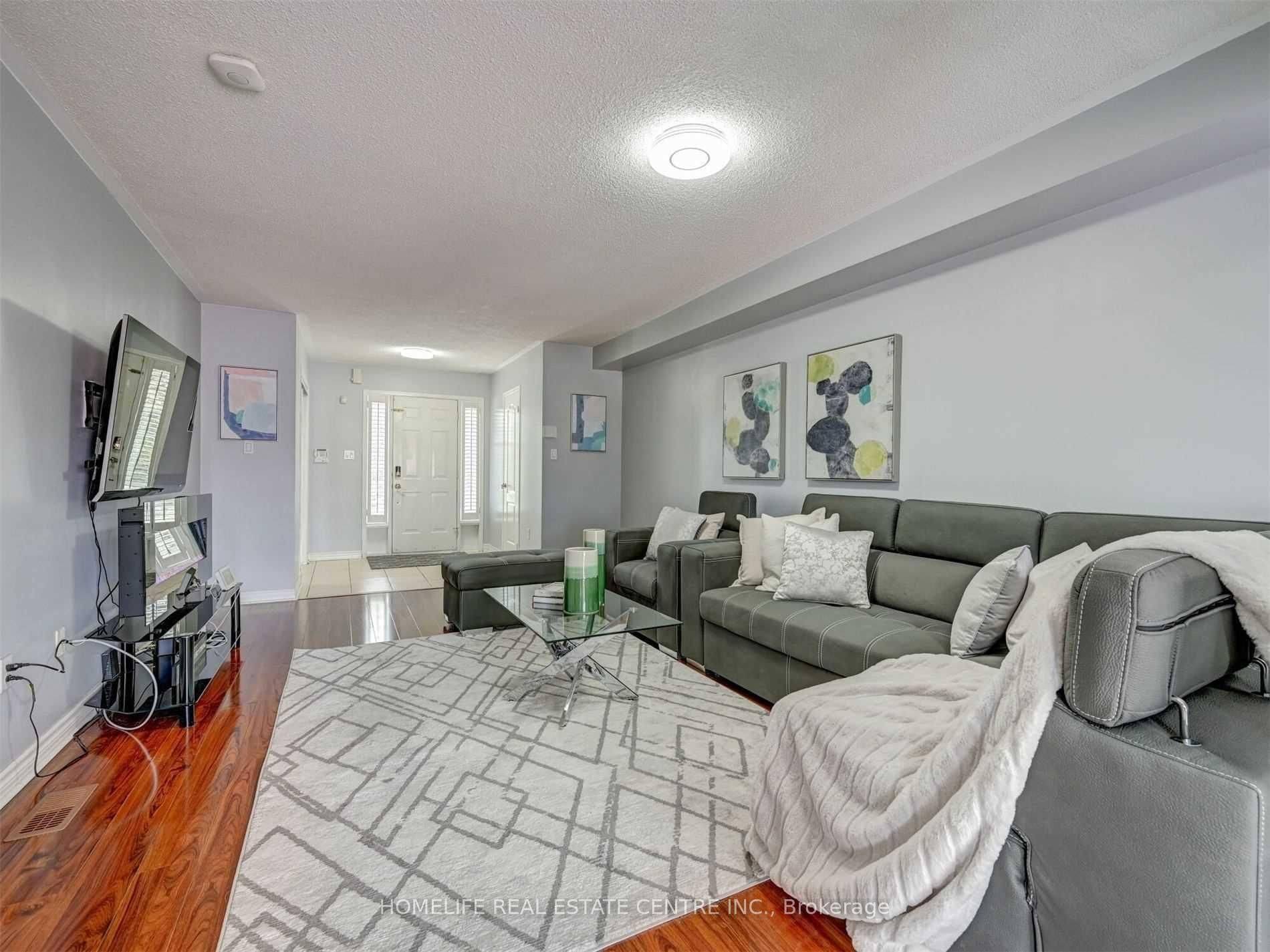 Brampton, ON L7A 3R3,77 Beavervalley DR