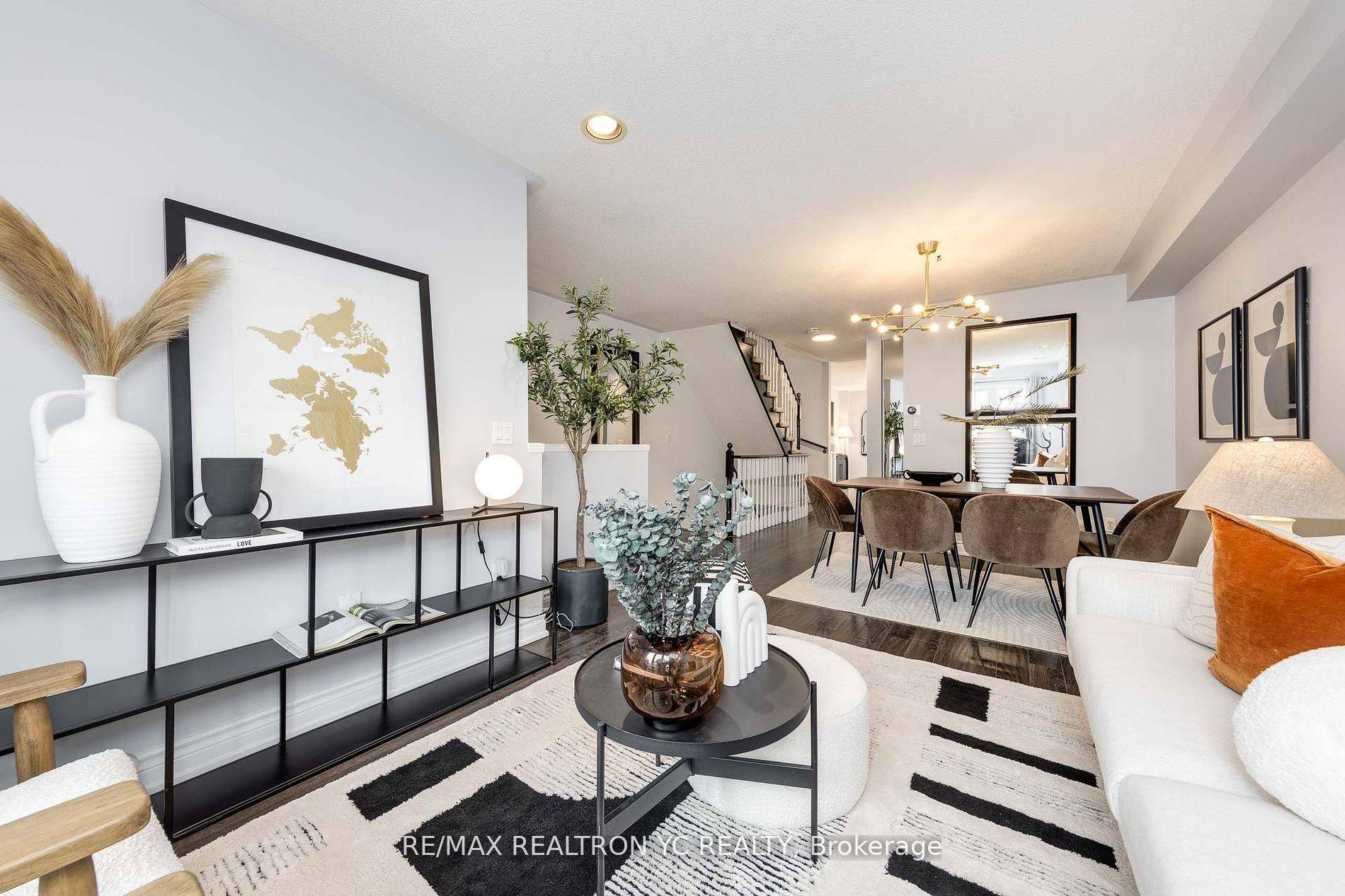 Mississauga, ON L5V 2R5,5055 Heatherleigh AVE #151