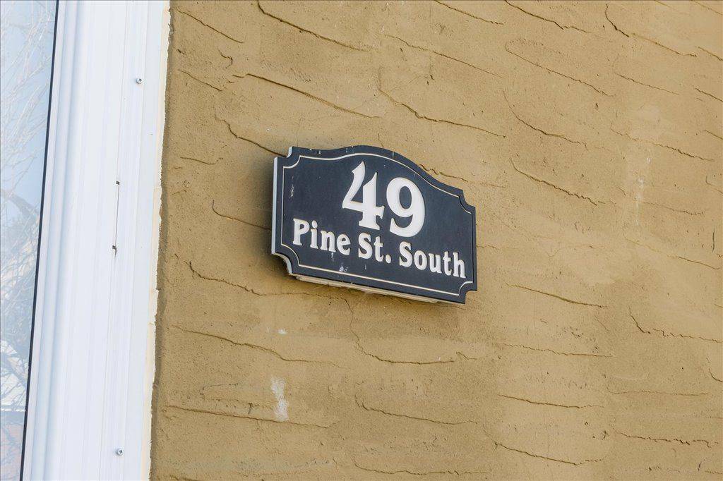 Thorold, ON L2V 3L5,49 Pine ST S