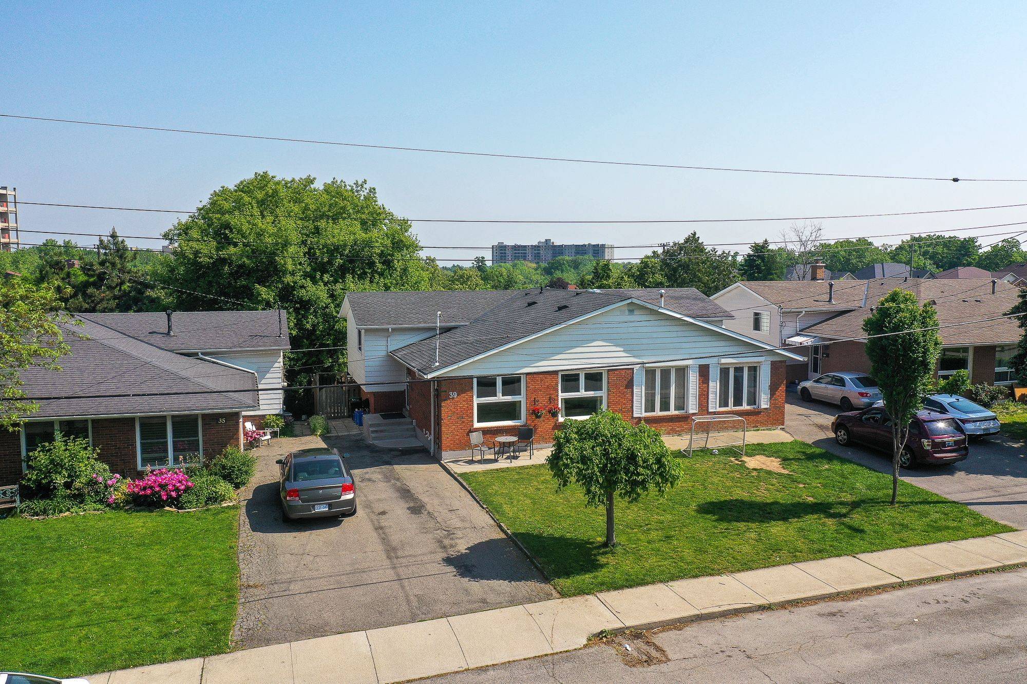 39 Sherry Lane DR, Hamilton, ON L8K 5R1