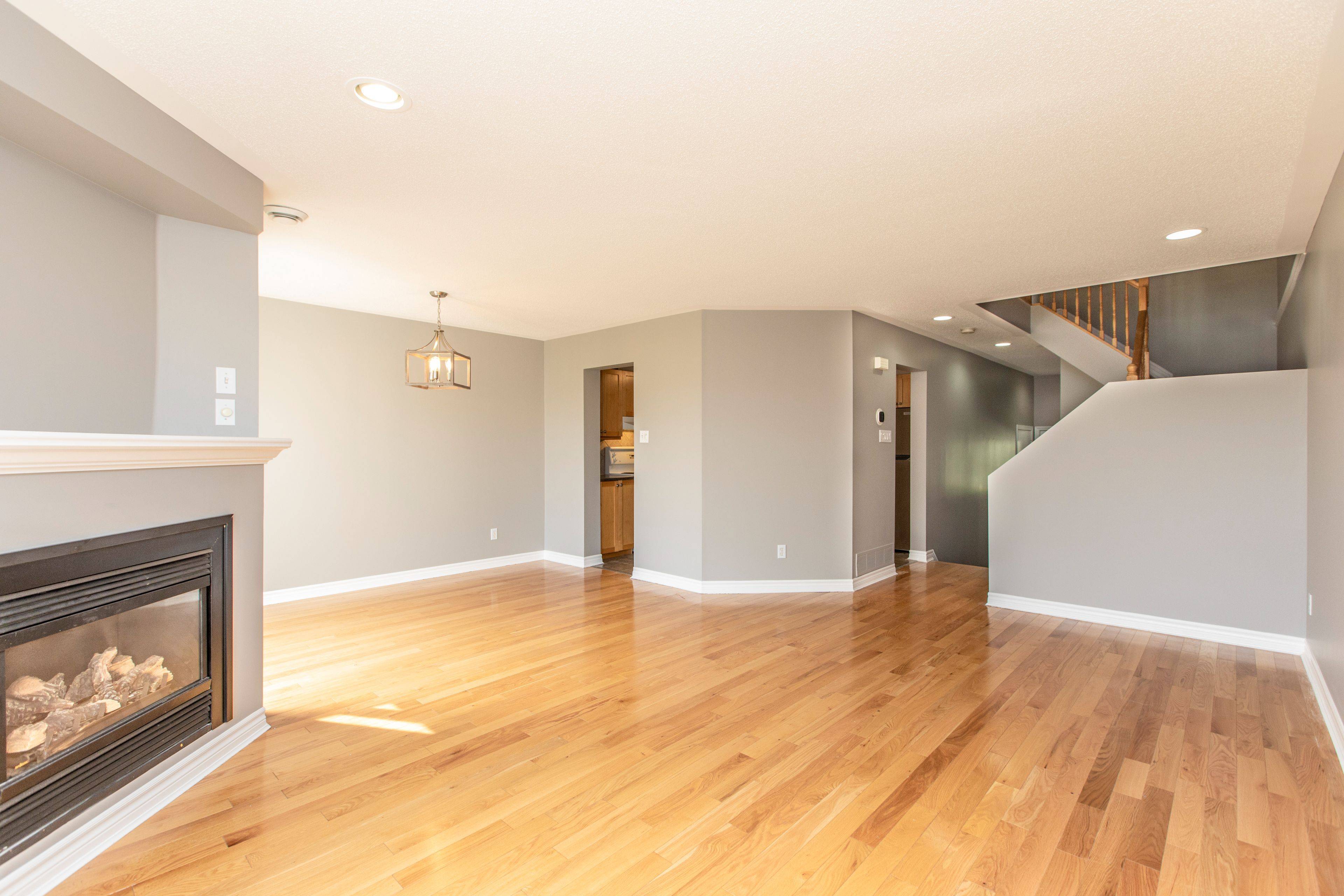 Orleans - Cumberland And Area, ON K4A 4E8,550 Renaissance DR