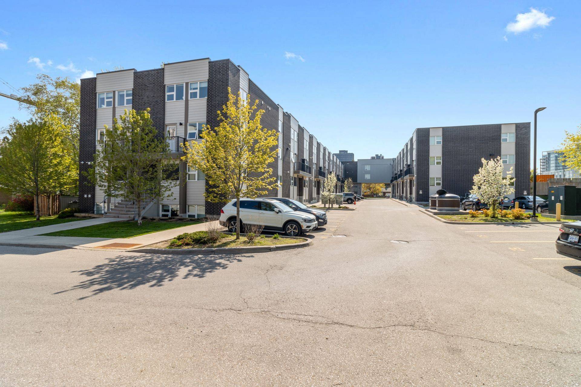 Waterloo, ON N2L 3V1,338 Albert ST #223