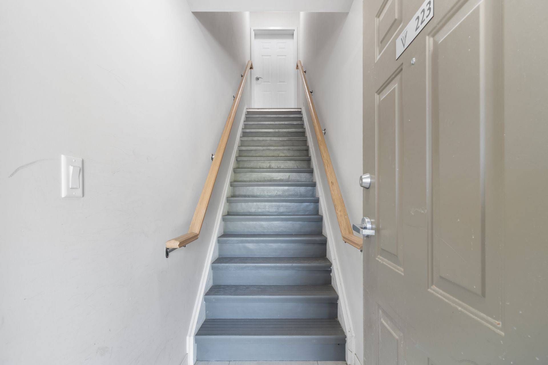 Waterloo, ON N2L 3V1,338 Albert ST #223