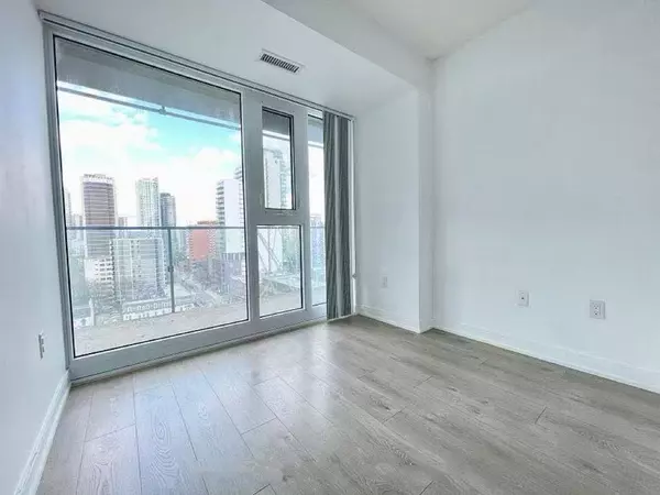 Toronto C08, ON M4Y 0C8,50 Wellesley ST E #1606