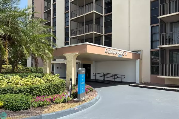 Aventura, FL 33180,20379 W Country Club Dr #2234