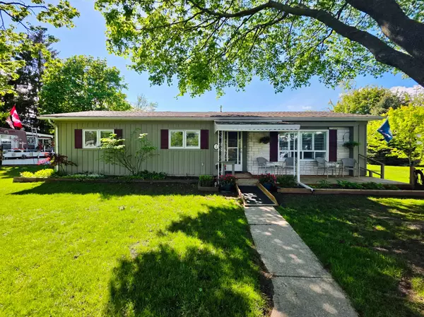 Innisfil, ON L9S 1M8,2 Elm CT