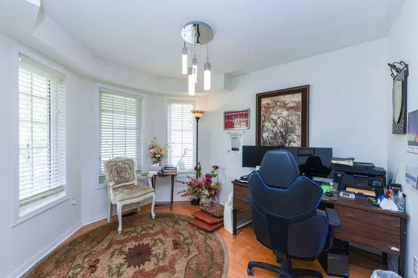 Brampton, ON L6X 0L5,118 Decker Hollow CIR