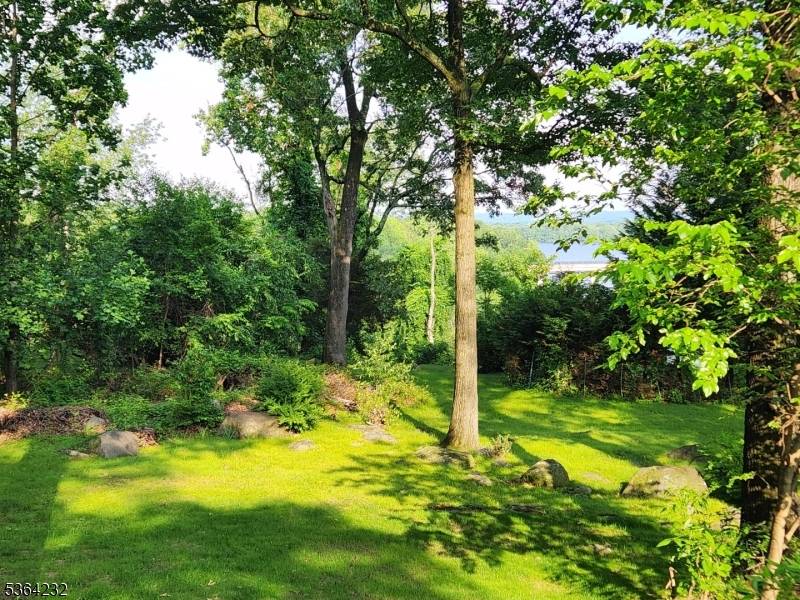 Boonton Town, NJ 07005,504 Morris Ave