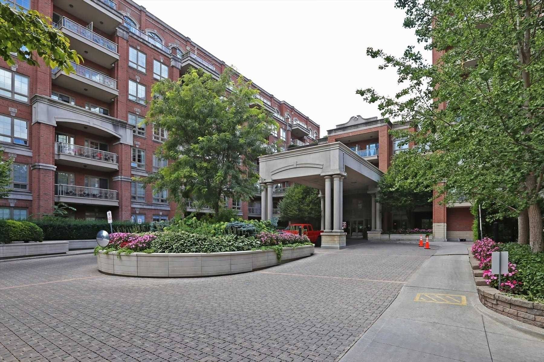 Toronto C12, ON M4G 0A1,20 Burkebrook PL #521