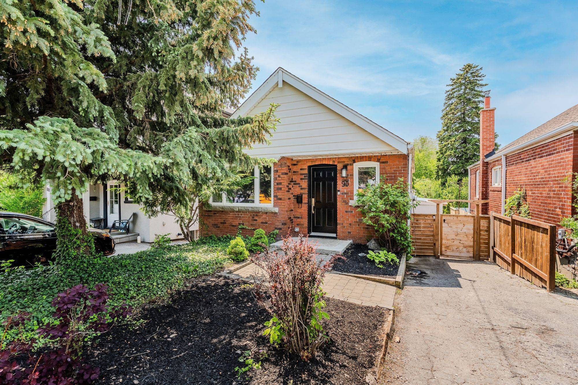 90 Birchmount RD, Toronto E06, ON M1N 3J8