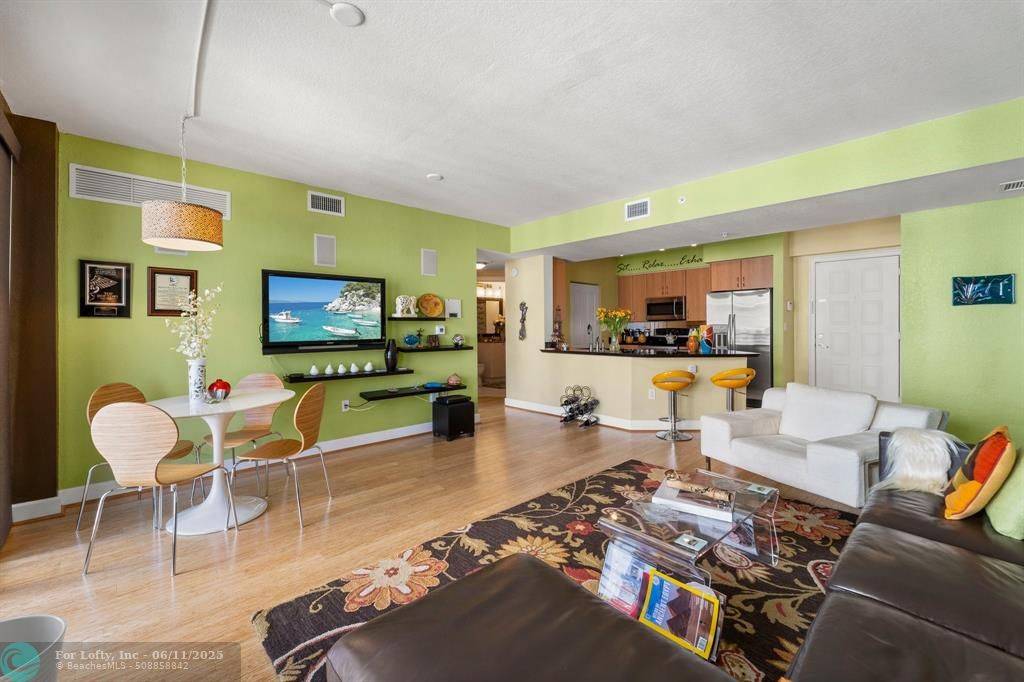 Hollywood, FL 33020,1830 Radius Dr  #1012