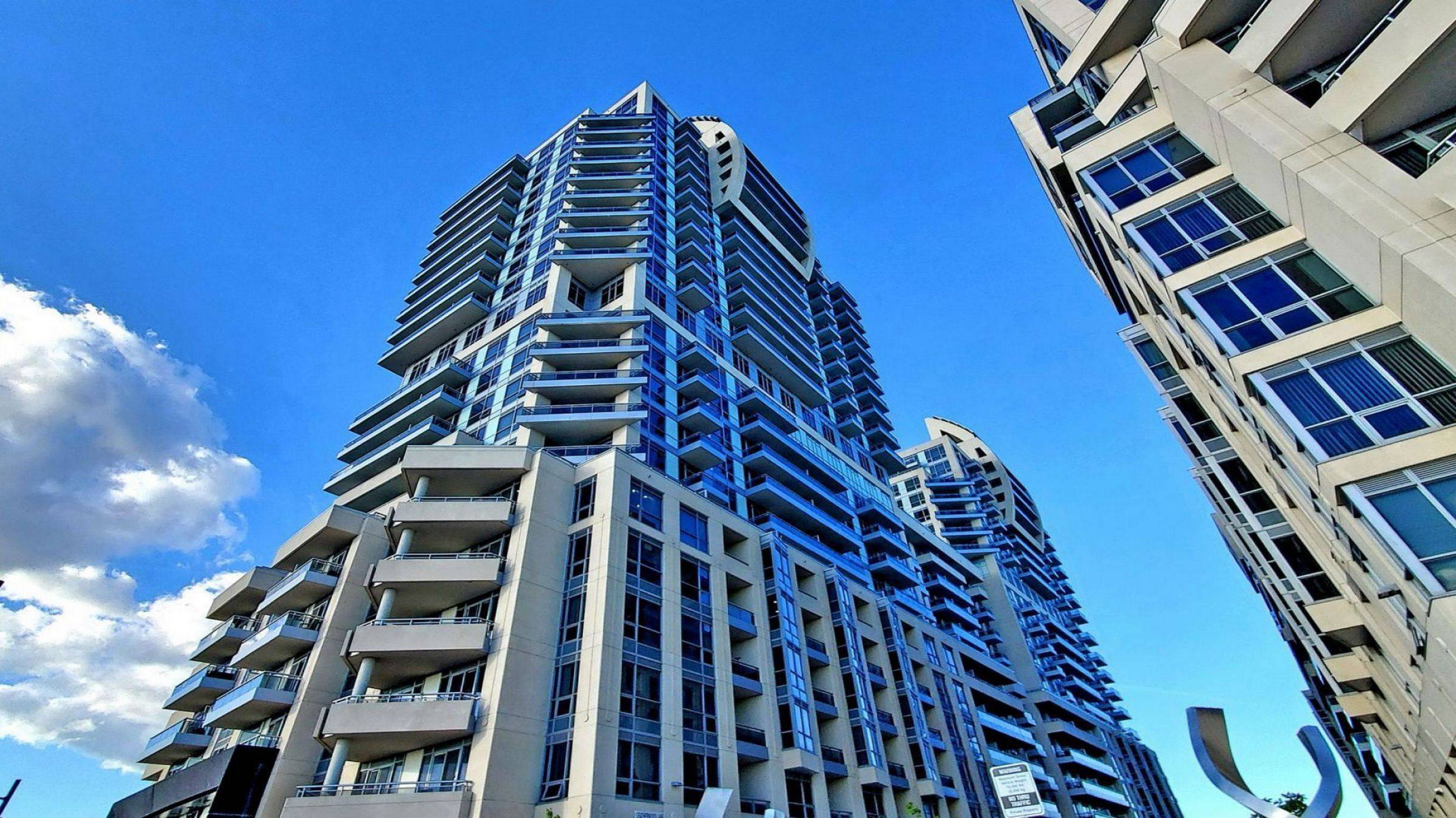 Richmond Hill, ON L4C 1H9,9201 Yonge ST #1204